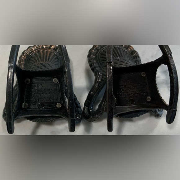 Vintage Durham Industries Miniature Rocking Chairs - Picture 5 of 5